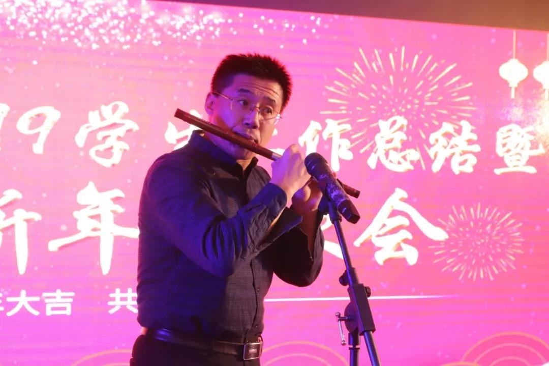 二胡曲谱扬鞭催马运粮忙_二胡扬鞭催马运粮忙(4)